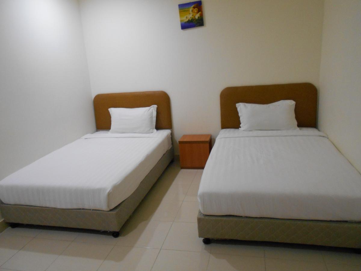 Hotel 126 Sepang Bagian luar foto