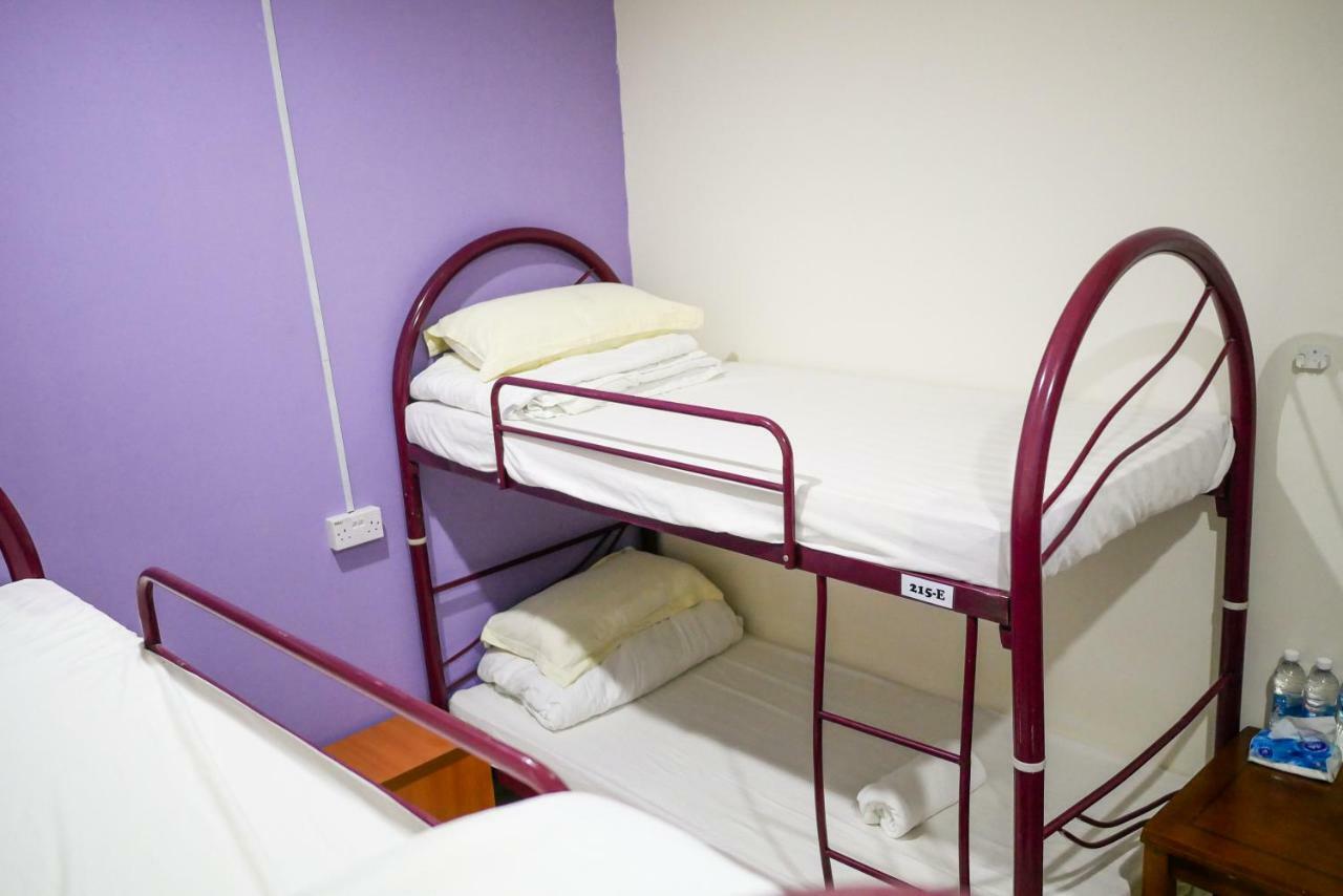 Hotel 126 Sepang Bagian luar foto