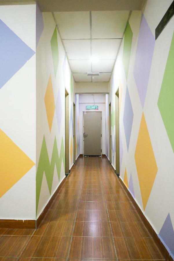 Hotel 126 Sepang Bagian luar foto